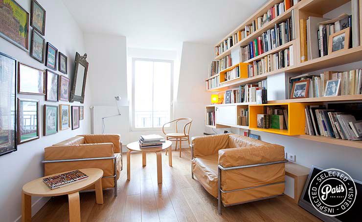 Living room at Marais Tournelles, apartment fo rent in Paris, Marais
