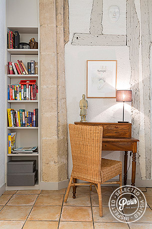 Desk corner at Bourg, apartment for rent in Paris,  Marais