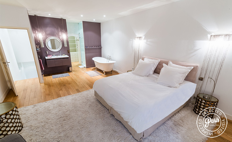 Comfort king bed at Latin Quarter Loft, Paris apartment rental, Latin Quarter