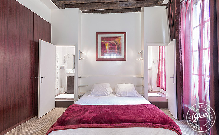  Tempur-Pedic king size bed at St Germain Gem, apartment rental in Paris, Saint Germain