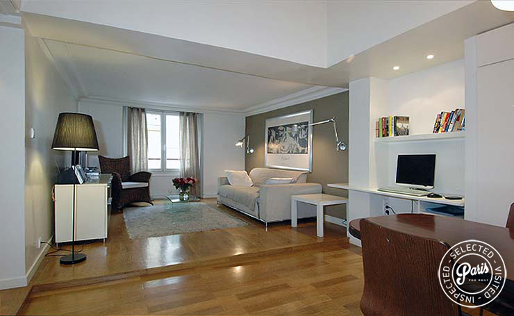 Living area at Place Bourg, vacation rental in Paris, Marais