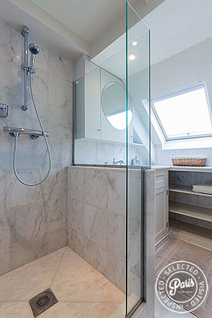 Shower in bathroom at Anjou Palace, vacation rental in Paris, Madeleine