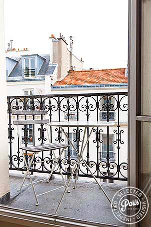 Balcony at Mouffetard 2, vacation rental in Paris, Latin Quarter