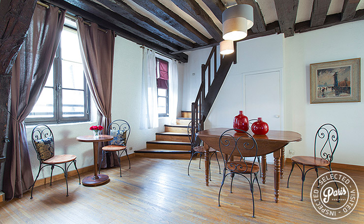 Dining area at Bourg 2, apartment for rent in Paris, Marais